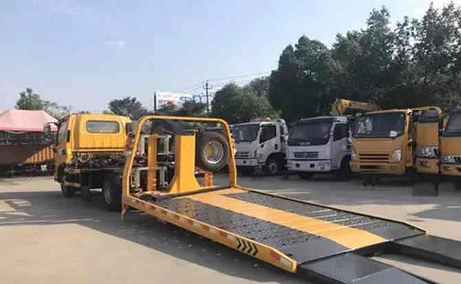 滴道区汽车中途维修案例